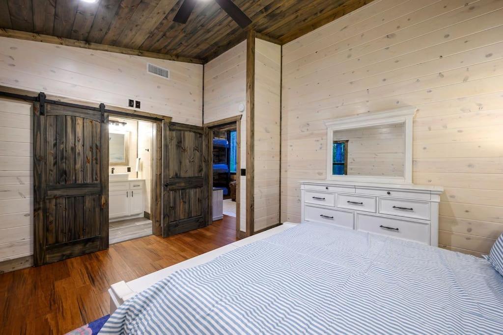 Brand New Luxury 2 Bedroom With Loft And Spa Sleeps 10 Брокен-Боу Екстер'єр фото